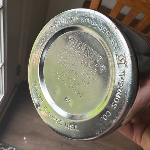 Vintage Thermos Navy and Silver Insulated Bottle - Picture 11 of 14